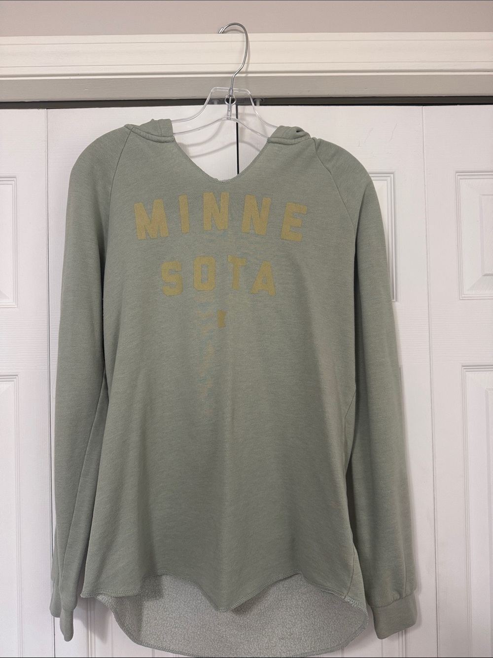 Women's Sage Green 'Minnesota' Pullover Hoodie